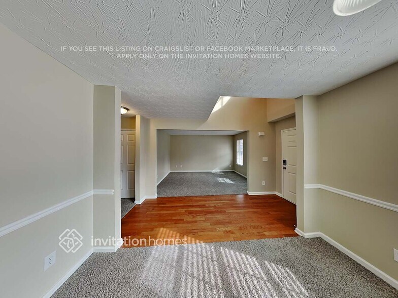 Building Photo - 1023 Lear Dr