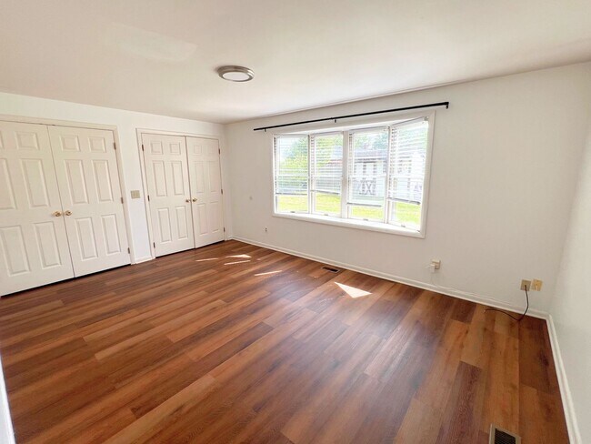 Building Photo - 1200 Lincoln Park Blvd