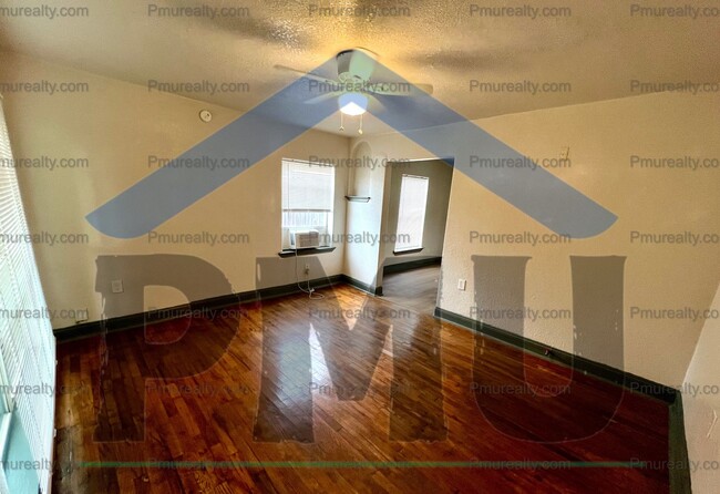 Building Photo - COMING SOON! 3-bedroom, 1-bathroom house l...