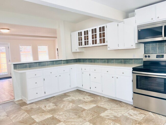 Building Photo - Must See Stunning Updated 3BR/2BA Home Available Now!