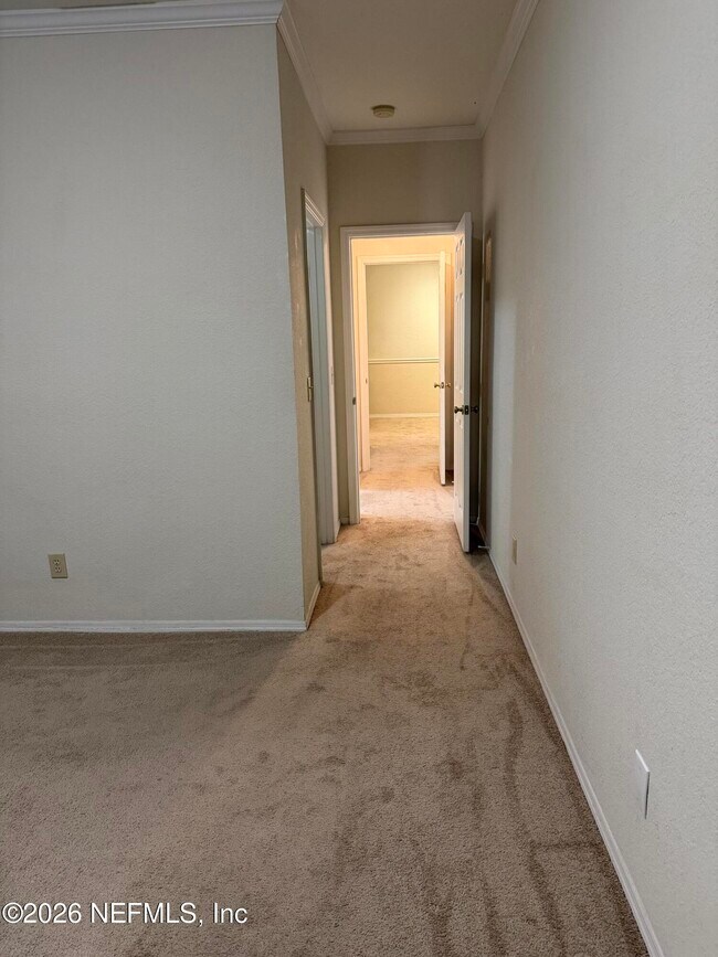 Building Photo - 13810 Sutton Park Dr N