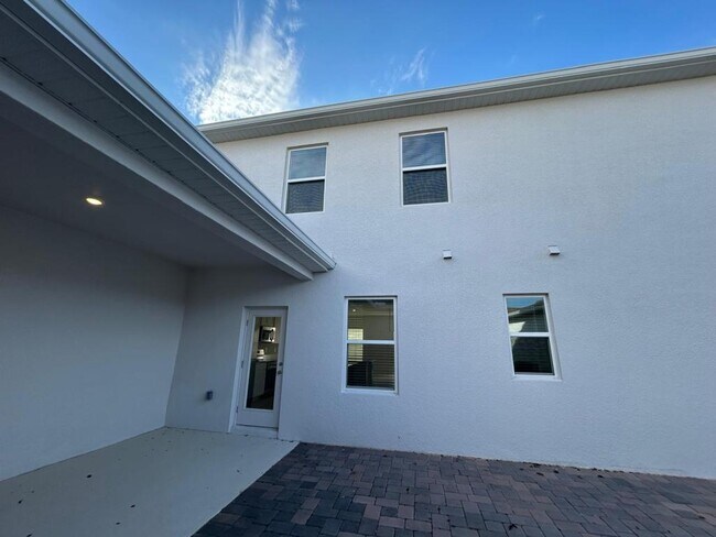 Building Photo - 5840 Meditation Dr