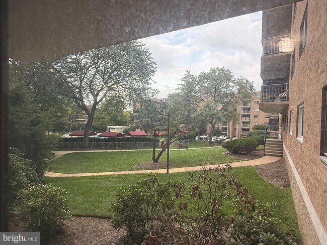 Building Photo - 309 Florence Ave