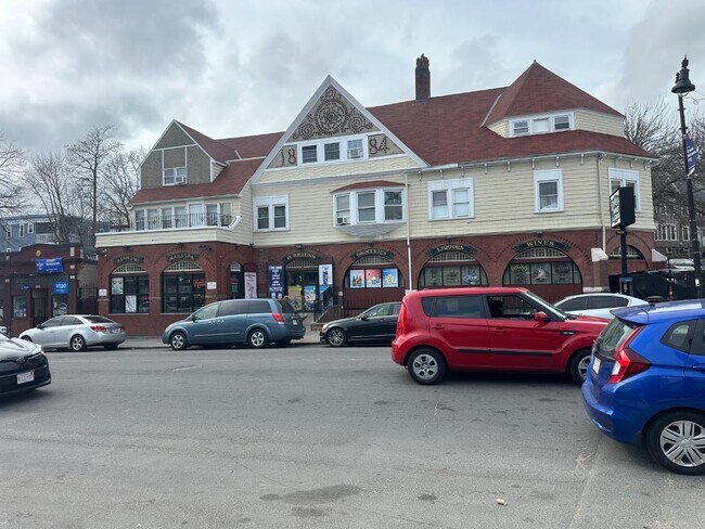 Building Photo - 175 Ashmont St