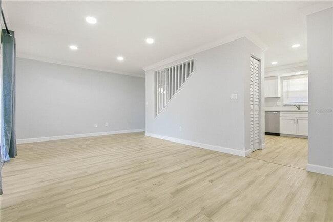 Building Photo - 14113 Village Terrace Dr