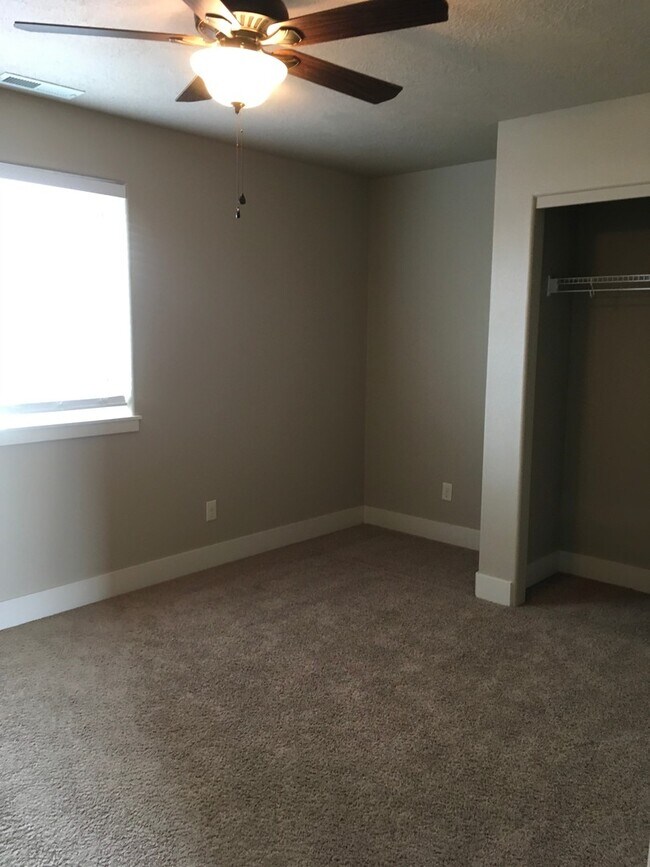 Building Photo - 21174 Capella Pl