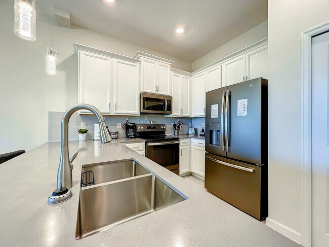 Building Photo - 501 Ocean Course Ave