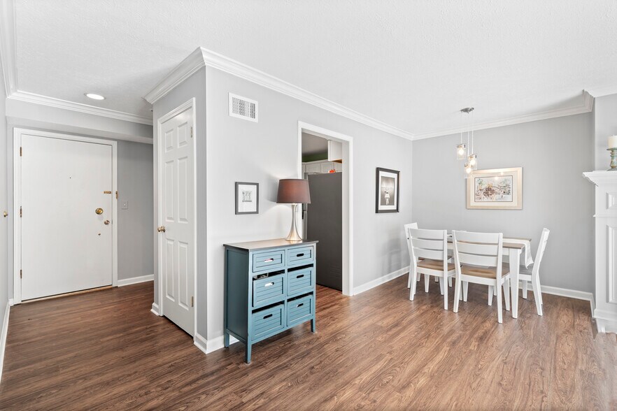 Building Photo - 79 Atterbury Blvd