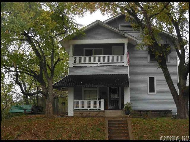 Primary Photo - 101 1/2 Rice St