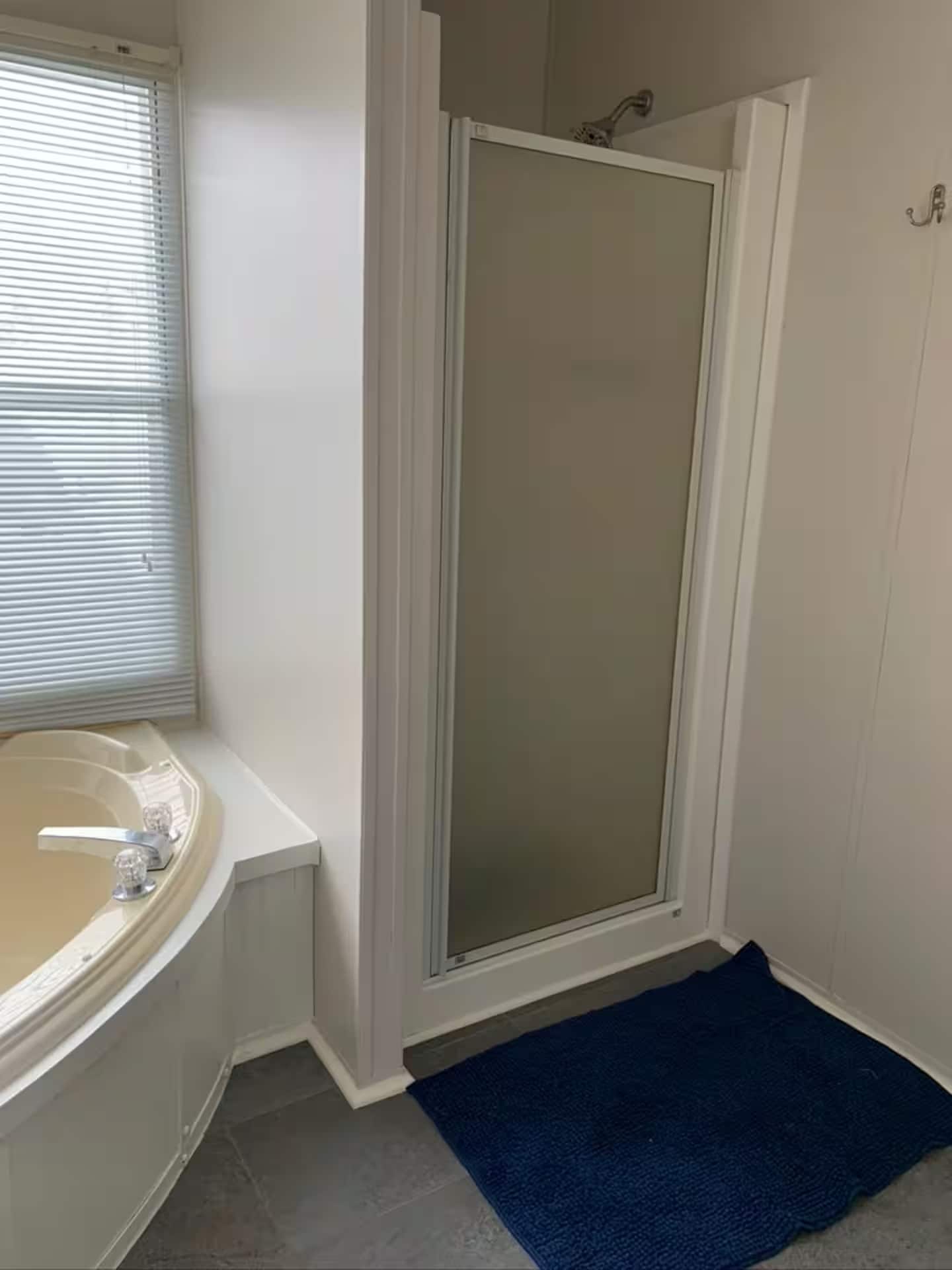 Building Photo - 1867 Avon Rd