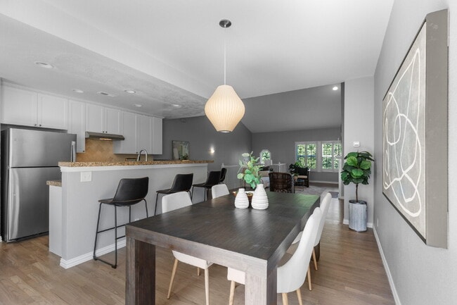 Building Photo - $3,250.00 - 2 Bedroom, 2.5 Bathroom Condo ...