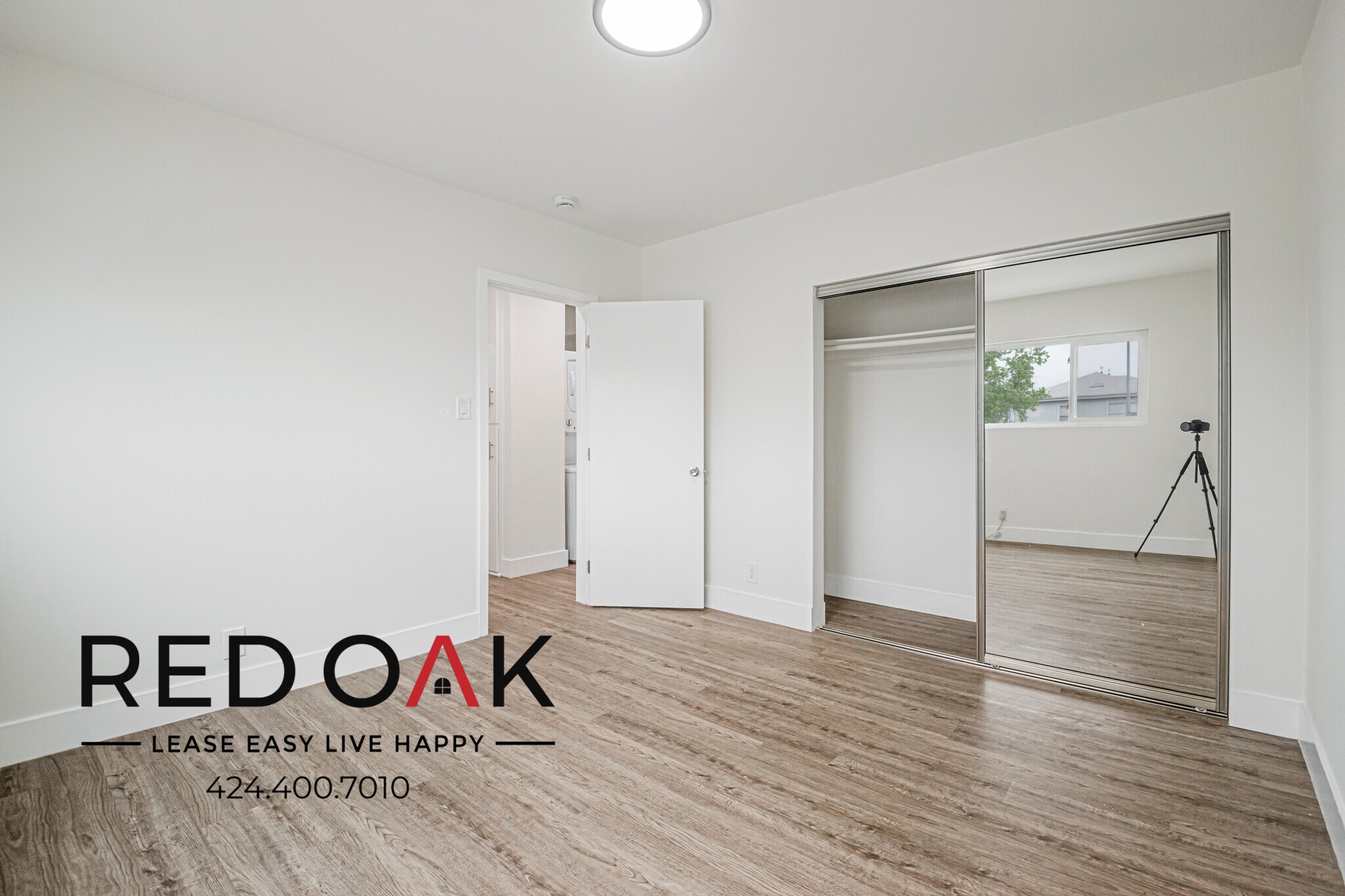 Building Photo - 4070 Venice Blvd.