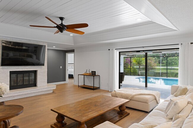 Building Photo - 12931 N Normandy Way