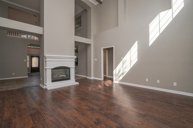 Building Photo - 16031 Cassandra Park St