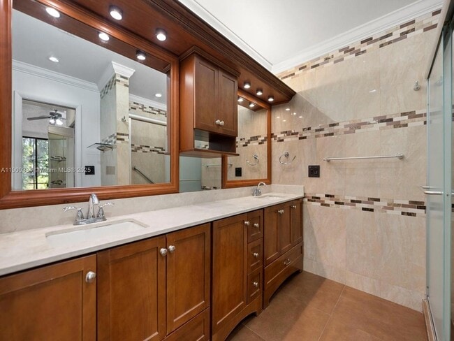 Building Photo - 9941 Costa Del Sol Blvd