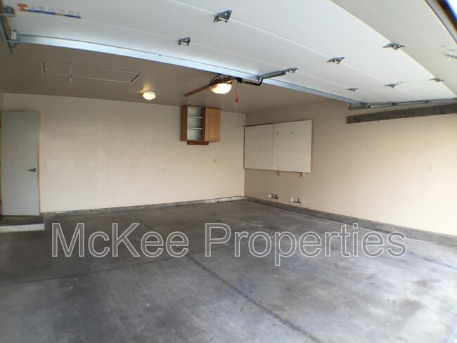 Building Photo - 18 S Cays Ct