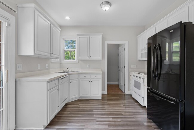 Building Photo - 5419 Magnolia Park Cir