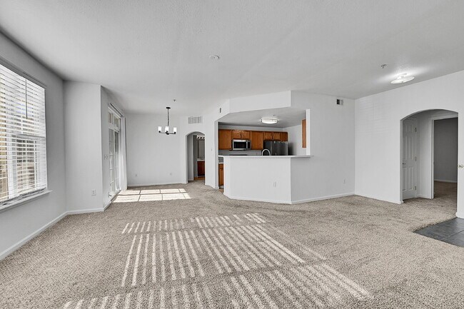 Building Photo - $1,845.95- 2 Bed, 2 Bath Condo in Aurora with AC and In Unit Laundry!