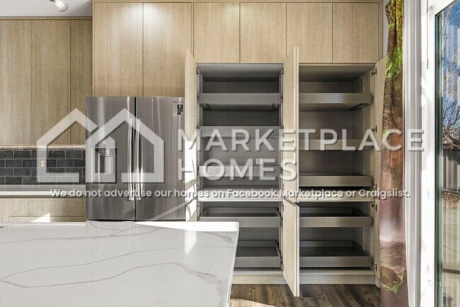 Building Photo - 3681 Hawkings Ct