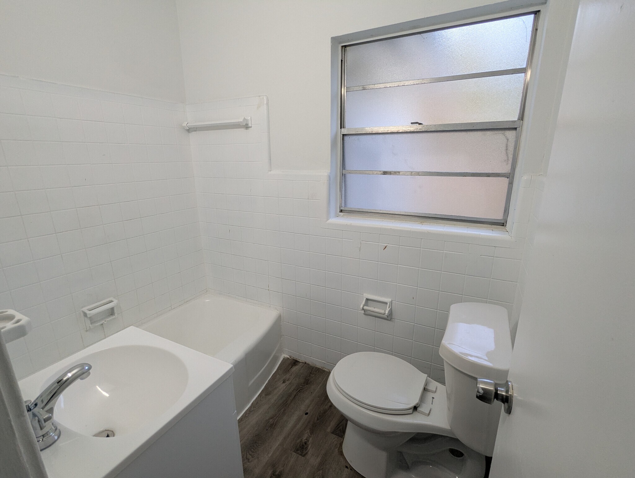 Building Photo - 2211 Tegner Dr