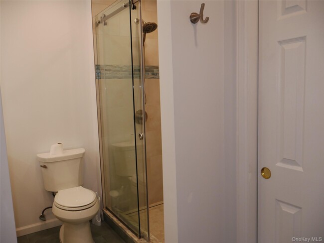 Building Photo - 18 Deer Crossing Dr