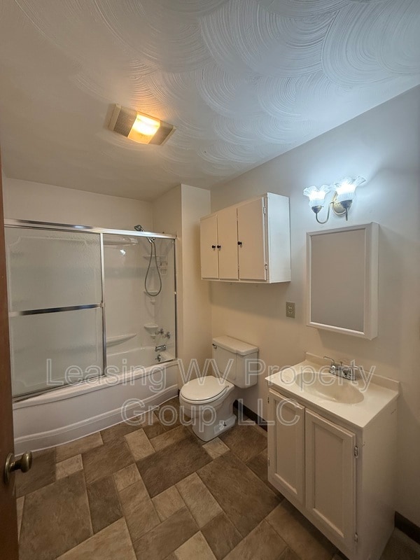 Building Photo - 2806 Putnam Ave