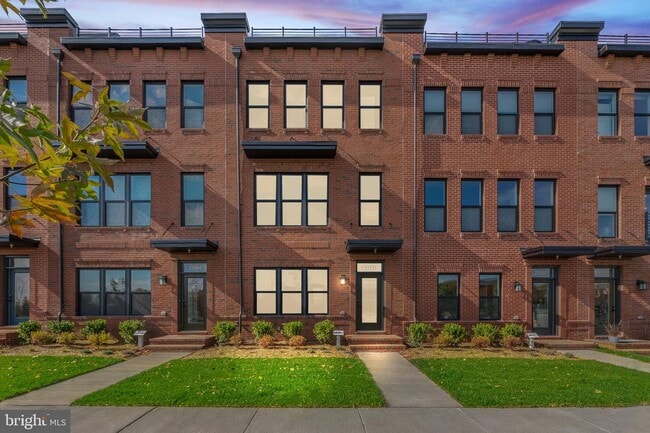 Building Photo - 23142 Horseshoe Trl Sq