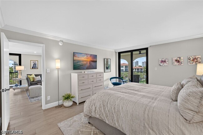 Building Photo - 6020 Pelican Bay Blvd