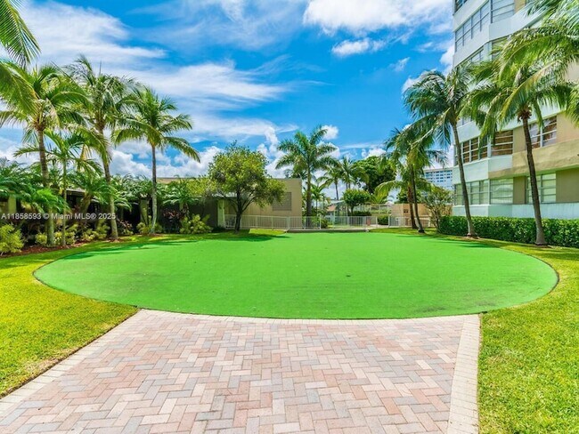 Building Photo - 1950 S Ocean Dr