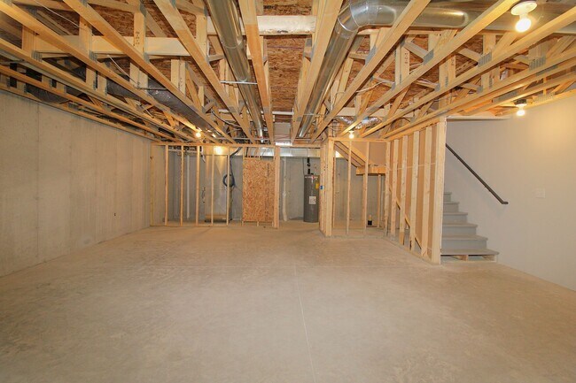 Building Photo - 4818 Suelo Rd