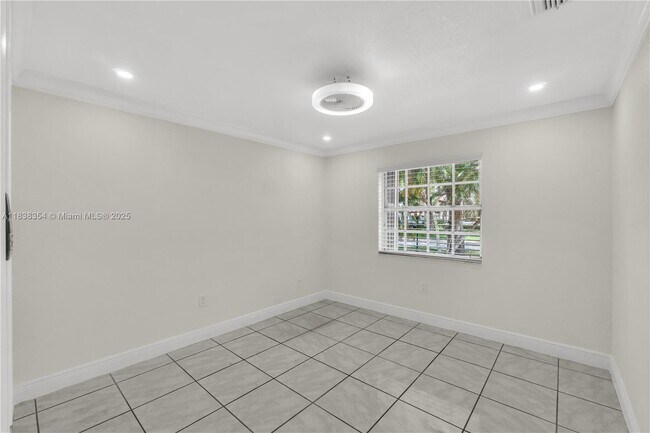 Building Photo - 8482 NW 166th Terrace