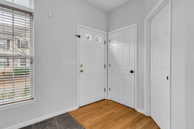 Building Photo - 7717 Porter House Dr