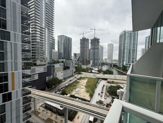 Building Photo - 41 SE 5th St