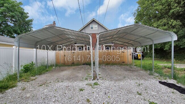 Building Photo - 616 Lilley Ave