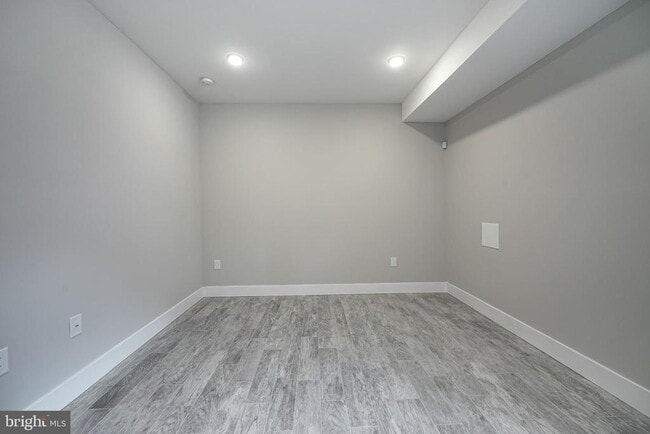 Building Photo - 300 W Jefferson St