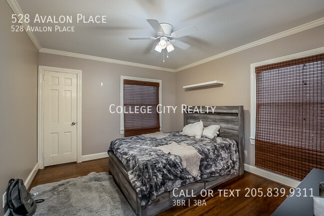 Building Photo - 528 Avalon Pl