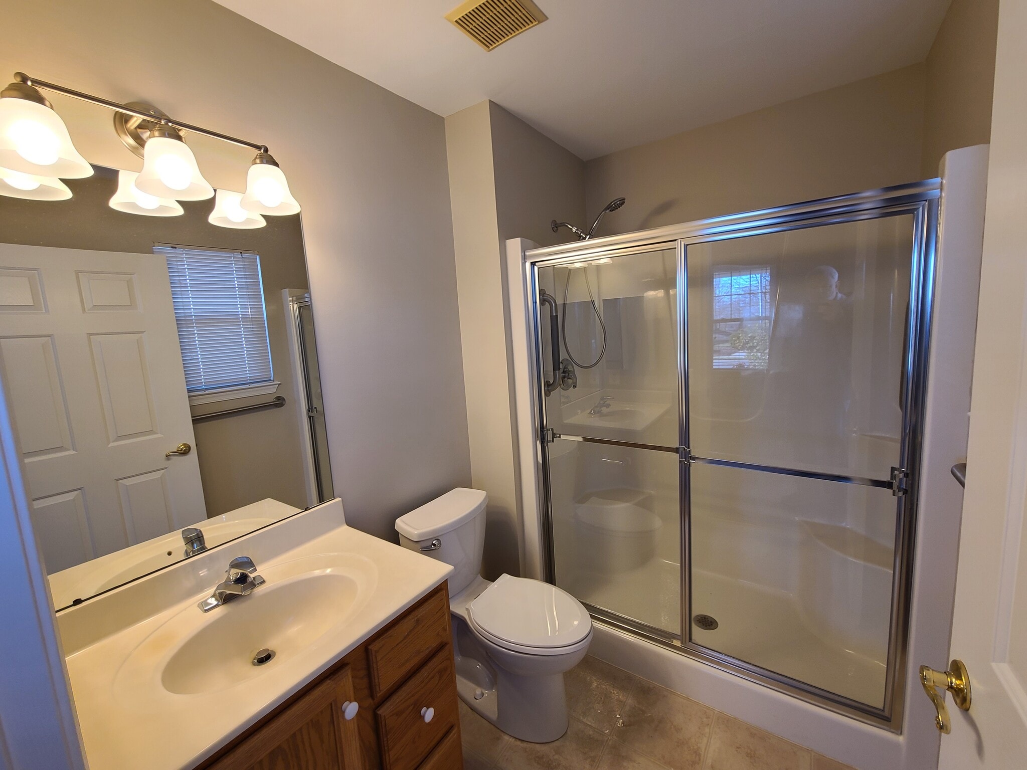 Primary Bathroom - 902 Parade Ln