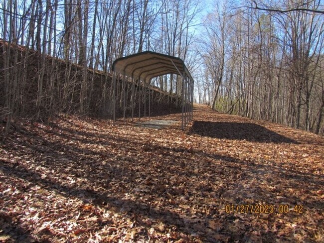 Building Photo - $1,700 - 2 Bedroom / 2 Bath Fully Furnished Cabin with an Amazing View in the Pumpkintown Community