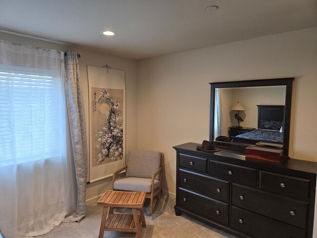 Building Photo - Recently constructed McKinleyville home fe...
