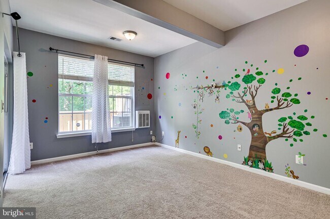 Building Photo - 43103 Forest Edge Square