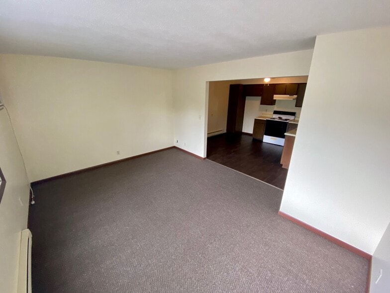 Building Photo - 2825 31st St S