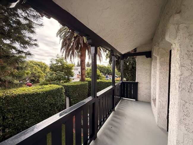 Balcony - 1437 S Holt Ave