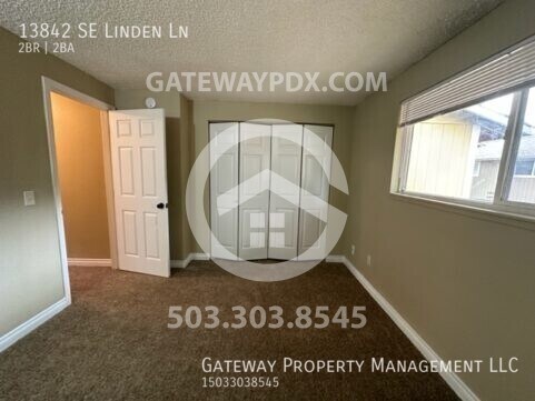 Building Photo - 13842 SE Linden Ln