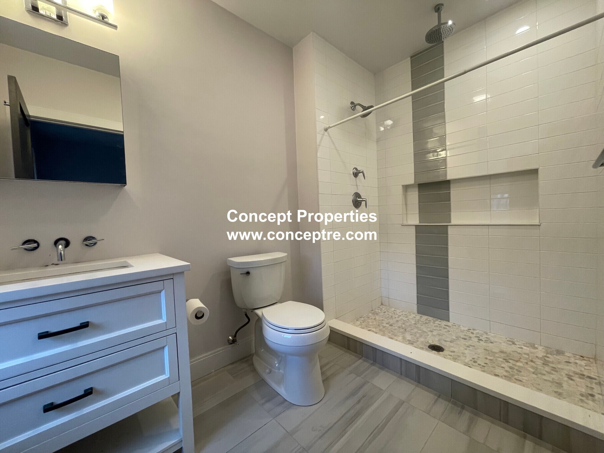 Building Photo - 11 Highland Park Ave