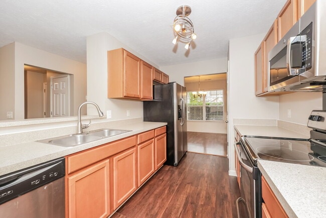 Building Photo - 909 Grand Oak Dr