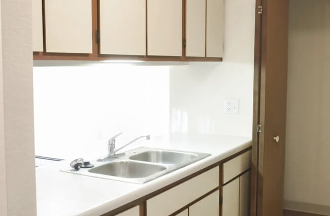 Building Photo - 839 S Clinton St