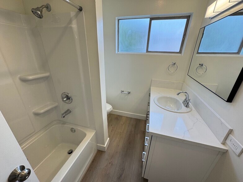 Building Photo - 1152 Ruberta Ave