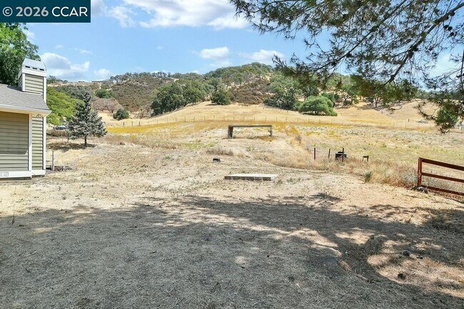Building Photo - 4161 Leon Dr