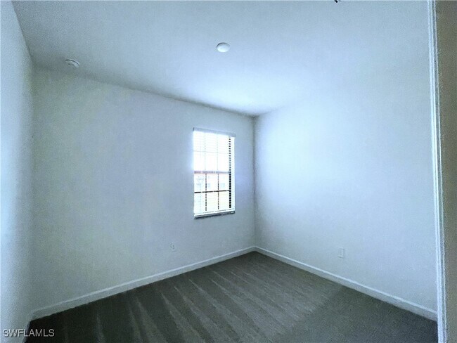 Building Photo - 14279 Pine Lodge Ln