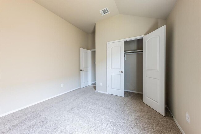 Building Photo - 205 Spiny Lizard Ln